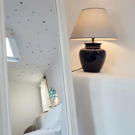 Upstairs - Skylight レッチェ